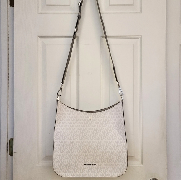 Michael Kors crossbody purse - Picture 4 of 5